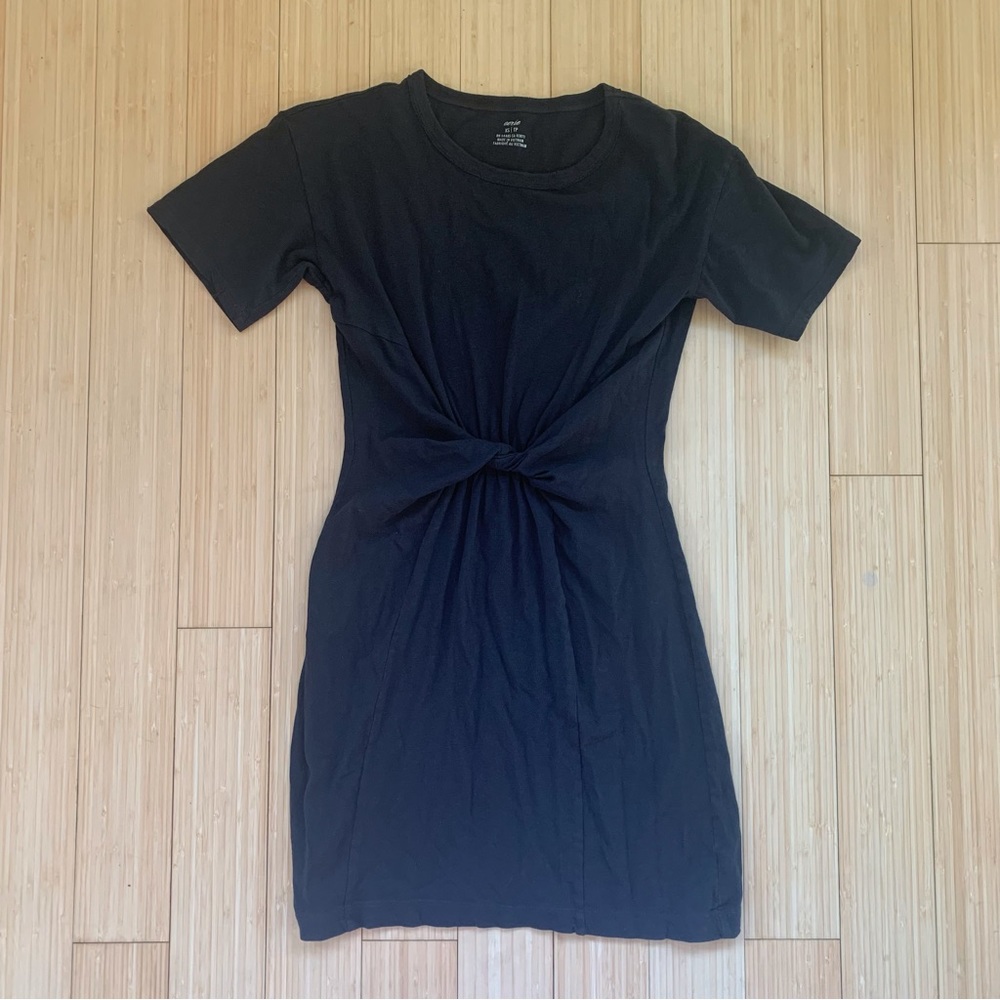 Black Aerie tie t-shirt dress